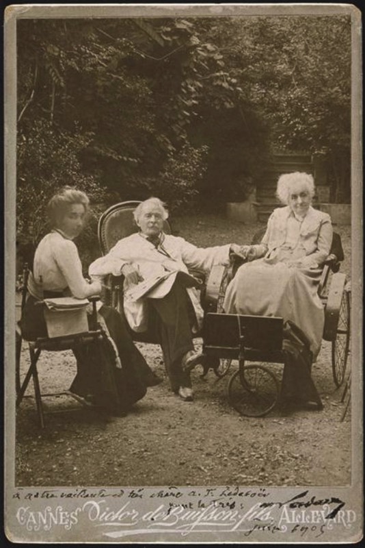 Nadar with Ernestine, photographed by friend Victor de Buissson, 1905